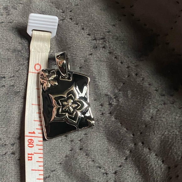 Lia Sophia “Anise” Slide Pendant - Picture 3 of 4